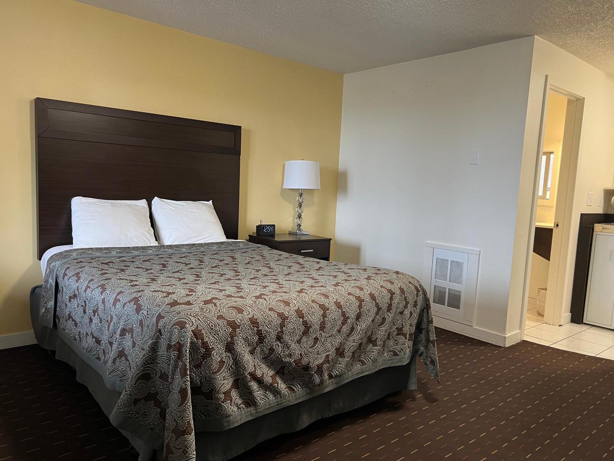 Port Townsend Inn Экстерьер фото