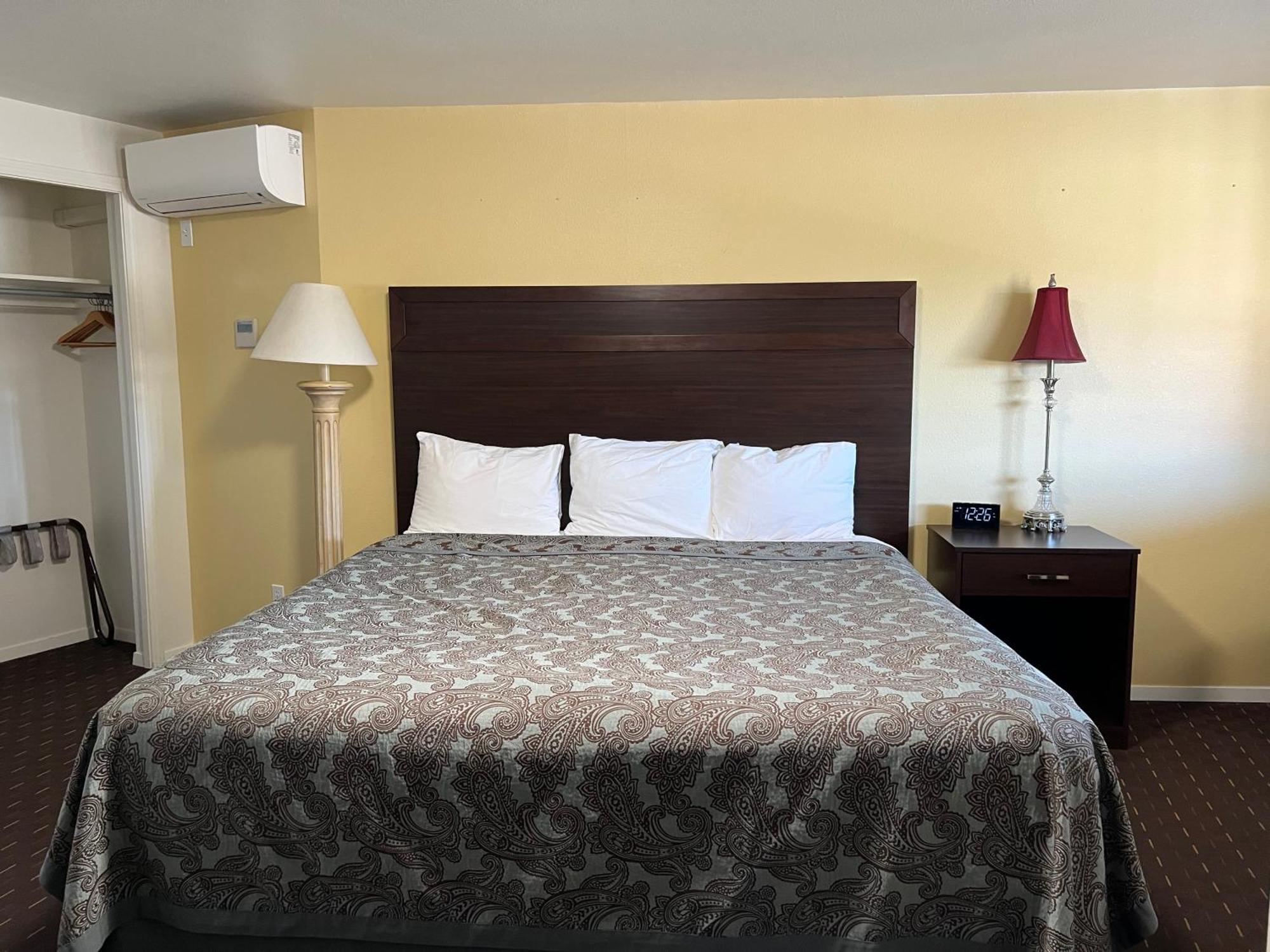 Port Townsend Inn Экстерьер фото